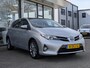 Toyota Auris 1.8 Hybrid Lease | Panoramadak | Camera | Cruise control | Climate control | Navi | Bluetooth