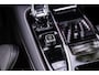 Volvo V60 2.0 T6 Plug-in hybrid AWD Ultra Dark | Adaptive Cruise Control | Head Up Display | 360 Camera | Schuif -/ Kanteldak | 19 Inch | Sportstoelen | Harman Kardon Audio | Memory | Adaptieve Koplampen |