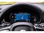 Volvo V60 2.0 T6 Plug-in hybrid AWD Ultra Dark | Adaptive Cruise Control | Head Up Display | 360 Camera | Schuif -/ Kanteldak | 19 Inch | Sportstoelen | Harman Kardon Audio | Memory | Adaptieve Koplampen |