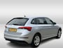 Skoda Scala 1.0 TSI Ambition / App connect  / Parkeersensoren achter / Cruise controle / Fabriek garantie 2028 / **