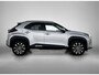 Toyota Yaris Cross 1.5 Hybrid 115 First Edition + | BTW voertuig | Stoel+stuurverwarming | Draadloze telefoonlader | Achteruitrijcamera | Cruise Control Adaptive | Navigatie |