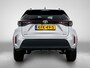 Toyota Yaris Cross 1.5 Hybrid 115 First Edition + | BTW voertuig | Stoel+stuurverwarming | Draadloze telefoonlader | Achteruitrijcamera | Cruise Control Adaptive | Navigatie |