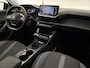 Peugeot 2008 1.2 PureTech | Pano | Virtual | Camera | Trekhaak | Cruise | Carplay | Stoelverw. | NAP