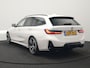 BMW 3-Serie Touring 330e M Sport PHEV 293pk Dealer O.H. NIEUW MODEL | Adaptive Cruise | Head Up | Camera | Lederen Competition Stoelen Memory & Verwarmd | Sfeerverlichting | Stuur Verwarmd | Keyless | Blis | Apple Carplay | Plug In Hybrid |