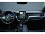 Volvo XC60 T6 Plug-in hybrid AWD Plus Black Edition | Panoramadak | Verwarmbare voorstoelen en achterbank | 360 graden camera | Premium audio by Harman Kardon | Elektrische achterklep | Adaptieve cruise control | BLIS | Head Up Display | Volvo Guard Alarm | Google Navigatie |