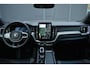 Volvo XC60 T6 Plug-in hybrid AWD Plus Black Edition | Panoramadak | Verwarmbare voorstoelen en achterbank | 360 graden camera | Premium audio by Harman Kardon | Elektrische achterklep | Adaptieve cruise control | BLIS | Head Up Display | Volvo Guard Alarm | Google Navigatie |