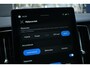 Volvo XC60 T6 Plug-in hybrid AWD Plus Black Edition | Panoramadak | Verwarmbare voorstoelen en achterbank | 360 graden camera | Premium audio by Harman Kardon | Elektrische achterklep | Adaptieve cruise control | BLIS | Head Up Display | Volvo Guard Alarm | Google Navigatie |