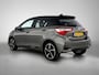 Toyota Yaris 1.5 Hybrid Bi-Tone | Navigatie | Cruise Control | Safety Pakket | Unieke Samenstelling | Onderweg-naar-dealer