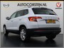 Skoda Karoq 1.5T 150pk ACT Trekhaak Adap.Cruise Camera Navi Virtual Cockpit ECC Apple Carplay Android PDC StoelverwarmingVerschuifbare Achterstoelen Business Edition Plus Comfort Pack Lmv Led Isofix DAB Voorruitverwarming Regen-Lichtsensor File Assist Verkeersbord Detectie 1.500KG Trekgewicht 1e Eigenaar Origineel Nederlandse Auto Bij 110.000km nog Beurt gehad! 1.500kg Trekgewicht! EURO6