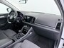 Skoda Karoq 1.5T 150pk ACT Trekhaak Adap.Cruise Camera Navi Virtual Cockpit ECC Apple Carplay Android PDC StoelverwarmingVerschuifbare Achterstoelen Business Edition Plus Comfort Pack Lmv Led Isofix DAB Voorruitverwarming Regen-Lichtsensor File Assist Verkeersbord Detectie 1.500KG Trekgewicht 1e Eigenaar Origineel Nederlandse Auto Bij 110.000km nog Beurt gehad! 1.500kg Trekgewicht! EURO6