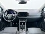 Skoda Karoq 1.5T 150pk ACT Trekhaak Adap.Cruise Camera Navi Virtual Cockpit ECC Apple Carplay Android PDC StoelverwarmingVerschuifbare Achterstoelen Business Edition Plus Comfort Pack Lmv Led Isofix DAB Voorruitverwarming Regen-Lichtsensor File Assist Verkeersbord Detectie 1.500KG Trekgewicht 1e Eigenaar Origineel Nederlandse Auto Bij 110.000km nog Beurt gehad! 1.500kg Trekgewicht! EURO6
