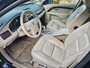 Volvo V70 3.2 SummumStoelverwarming,Airco,Cruise control,Parking system,Elektrische stoelen