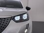 Peugeot e-2008 EV Allure 50 kWh | ACCU 99% | 3-fase | Automatische airconditioning | Navigatie via Apple Carplay en Android auto | Cruise control | Keyless entry