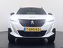 Peugeot e-2008 EV Allure 50 kWh | ACCU 99% | 3-fase | Automatische airconditioning | Navigatie via Apple Carplay en Android auto | Cruise control | Keyless entry