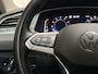 Volkswagen Tiguan 1.5 TSI Life Sport (VIRTUAL COCKPIT, APPLE CARPLAY, GROOT NAVI, KEYLESS, CAMERA, SPORTSTOELEN, GETINT GLAS, CRUISE, NIEUWSTAAT)