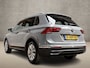 Volkswagen Tiguan 1.5 TSI Life Sport (VIRTUAL COCKPIT, APPLE CARPLAY, GROOT NAVI, KEYLESS, CAMERA, SPORTSTOELEN, GETINT GLAS, CRUISE, NIEUWSTAAT)