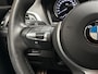 BMW 1-Serie 118i M Sport Line Shadow Automaat (NAVIGATIE, M PAKKET, VIRTUAL COCKPIT, STOELVERWARMING, SPORTSTOELEN, ZWART HEMEL, GETINT GLAS, PARKEERSENSOREN, NIEUWSTAAT)