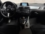BMW 1-Serie 118i M Sport Line Shadow Automaat (NAVIGATIE, M PAKKET, VIRTUAL COCKPIT, STOELVERWARMING, SPORTSTOELEN, ZWART HEMEL, GETINT GLAS, PARKEERSENSOREN, NIEUWSTAAT)