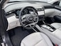 Hyundai Tucson 1.6 T-GDI HEV 230pk Premium Sky / Dealer onderhouden / Glazen schuif- en kanteldak / Trekgewicht 1650 kg / Elektrische achterklep / Stuur- Stoel & Achterbank verwarming / Rondomzicht camera / Stoelventilatie / Adaptief cruise control / Krell Audio Systeem /