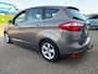 Ford C-Max 1.6 EcoBoost Titanium van 2de Eig met parkeersensoren en trekhaak en navigatie en bluetooth telefoon / media en airco
