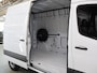 Mercedes-Benz eSprinter L2 H2 | 55 kWh | ACHTERUITRIJCAMERA | STOELVERWARMING | AIRCO | DAB+ RADIO | OPSTAP TOT LAADRUIMTE | 3-ZITS | COMFORT