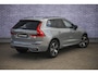 Volvo XC60 2.0 T6 Plug-in hybrid AWD Plus Dark | PHEV | 360 Graden Camera | Panoramadak | Harman Kardon Audio | Sportstoelen | Elektrisch Verstelbare Voorstoelen | BLIS | Navigatie | Apple Carplay | Android Auto