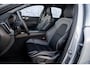 Volvo XC60 2.0 T6 Plug-in hybrid AWD Plus Dark | PHEV | 360 Graden Camera | Panoramadak | Harman Kardon Audio | Sportstoelen | Elektrisch Verstelbare Voorstoelen | BLIS | Navigatie | Apple Carplay | Android Auto