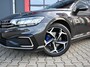 Volkswagen Passat Variant Business 1.4 TSI PHEV GTE Business 218PK | Pano | Led | Carplay | Trekhaak | ACC | Stoel & Stuurwielverwarming | Trekhaak | Leder | Massage | Virtual Cockpit | SOH 93%