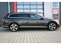 Volkswagen Passat Variant Business 1.4 TSI PHEV GTE Business 218PK | Pano | Led | Carplay | Trekhaak | ACC | Stoel & Stuurwielverwarming | Trekhaak | Leder | Massage | Virtual Cockpit | SOH 93%