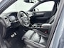 Volvo XC40 T5 Recharge R-Design | 19" Allseason | Leder | Trekhaak | Elektr. verst. Stoelen | Stoel/Stuur/Achterbankverwarming | Getint Glas | Adaptieve Cruise | BLIS