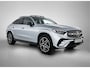 Mercedes-Benz GLC Coupe 300e 4MATIC Business Solution AMG | Advanced plus | Nightpakket | Panoramaschuifdak | Smartphone-integratie | Stoelverwarming | Sfeerverlichting | Sierdelen ruitlook zilvergrijs |