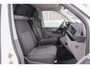 Volkswagen Transporter 2.0 TDI 150pk L2H1 28 | App Connect | Navigatie | Trekhaak | Cruise Control | Parkeersensoren Achter | Airco