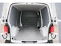Volkswagen Transporter 2.0 TDI 150pk L2H1 28 | App Connect | Navigatie | Trekhaak | Cruise Control | Parkeersensoren Achter | Airco