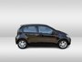 Volkswagen Up! 1.0 BMT high up! | zuinige auto | voorstoel verwarming | 15 inch velgen  |