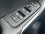 Volvo V40 1.5 T3 Automaat R-Design Polar + Sport Panoramadak Navigatie Camera Harman Kardon Audio Keyless Entry Led Koplampen Stoelverwarming Extra Getint Glas NL Auto