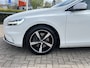 Volvo V40 1.5 T3 Automaat R-Design Polar + Sport Panoramadak Navigatie Camera Harman Kardon Audio Keyless Entry Led Koplampen Stoelverwarming Extra Getint Glas NL Auto