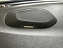 Volvo V40 1.5 T3 Automaat R-Design Polar + Sport Panoramadak Navigatie Camera Harman Kardon Audio Keyless Entry Led Koplampen Stoelverwarming Extra Getint Glas NL Auto