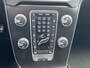 Volvo V40 1.5 T3 Automaat R-Design Polar + Sport Panoramadak Navigatie Camera Harman Kardon Audio Keyless Entry Led Koplampen Stoelverwarming Extra Getint Glas NL Auto