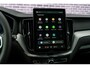 Volvo XC60 2.0 T6 Plug-in hybrid AWD Plus Black Edition | Gratis Trekhaak | 360 camera | Schuif- / Kanteldak | Head Up display | Getint glas | Adaptive Cruise Control |