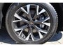 CUPRA Terramar 1.5 TSI e-Hybrid Business SOH 100% | 204PK / 150kW DSG, Rondomzichtcamera (area view) elektrische verstelbare voorstoelen met geheugen, head-up display, digital drive pure performance pack, trekhaak voorbereiding, interieur pakket II, 18" LMV met 4 seizoenenbanden EDGE pakket intelligent drive pakket privacy glas elektrische achterklep met voetbediening stoelverwarming lederen multifunctioneel verwarmbaar stuurwiel adaptief onderstel key less advanced spiegel pakket klasse III alarm park assist ACC