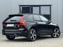 Volvo XC60 2.0 T6 Plug-in hybrid AWD Plus Dark Long range | R design | 350 PK | Trekhaak | 21 inch | Pano | H/K | 360 Camera
