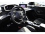 Peugeot e-2008 EV GT 54 kWh | Fase 3 laden | Navigatie | Camera | Apple carplay | Adaptieve cruise control | Automaat |