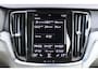Volvo V60 2.0 B3 Inscription | adap. cruise | elek trekhaak | leder sport | bliss | camera | keyless entry | stuur verwarmd | BTW