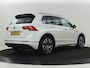 Volkswagen Tiguan 1.4 TSI R Line | Panoramadak | Stoelverwarming | LED Plus | Trekhaak | Camera | Keyless | 20'' | Adaptive cruise | Virtual Cockpit | Navigatie | Park Assist | DAB | Climate control | Getint glas