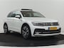 Volkswagen Tiguan 1.4 TSI R Line | Panoramadak | Stoelverwarming | LED Plus | Trekhaak | Camera | Keyless | 20'' | Adaptive cruise | Virtual Cockpit | Navigatie | Park Assist | DAB | Climate control | Getint glas