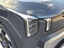 Kia EV2 Plus Advanced 42.2kWh 147pk | 5-ZITS | SCHUIF/KANTELDAK | ELEKTR. VERST. BESTUURDERSSTOEL | HARMON KARDON AUDIO | 18'' LM-VELGEN | LED | EXTRA GETINTE RAMEN | STOEL- + STUURWIELVERW. |