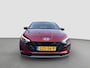 Hyundai i20 1.0 100pk T-GDI Premium Sky Automaat | Schuifdak | Carplay | Climate control | Camera | Premium Audio | Adaptive cruise control | Dodehoek detectie | Keyless entry | Navigatie | Stuurverwarming | Stoelverwarming