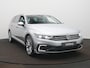 Volkswagen Passat Variant 1.4 TSI PHEV GTE Business Automaat - LED - PDC - Navigatie - 360 Camera - Stoelverwarming - ACC