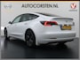 Tesla Model 3 SR+ 325PK AutoPilot Ivory-Leder Pano-Dak Adaptive Cruise Lmv 18" Camera's Elektr.-Stuur+Stoelen+Spiegels+Geheugen+Easy-Entry+Verwarmde stoelen Park assistent Pdc WIFI Ecc Lane-Assist Speed-Assist Ecc Navi Led DAB Voorverwarmen interieur via App Keyless One-Pedal-Drive 1e Eigenaar Origineel Nederlandse Auto 1.584kg