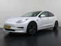 Tesla Model 3 SR+ 325PK AutoPilot Ivory-Leder Pano-Dak Adaptive Cruise Lmv 18" Camera's Elektr.-Stuur+Stoelen+Spiegels+Geheugen+Easy-Entry+Verwarmde stoelen Park assistent Pdc WIFI Ecc Lane-Assist Speed-Assist Ecc Navi Led DAB Voorverwarmen interieur via App Keyless One-Pedal-Drive 1e Eigenaar Origineel Nederlandse Auto 1.584kg
